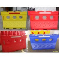 塑料水馬尺寸規(guī)格及浙江余姚市城區(qū)科旋滾塑容器廠(chǎng)交通設(shè)備批發(fā)介紹